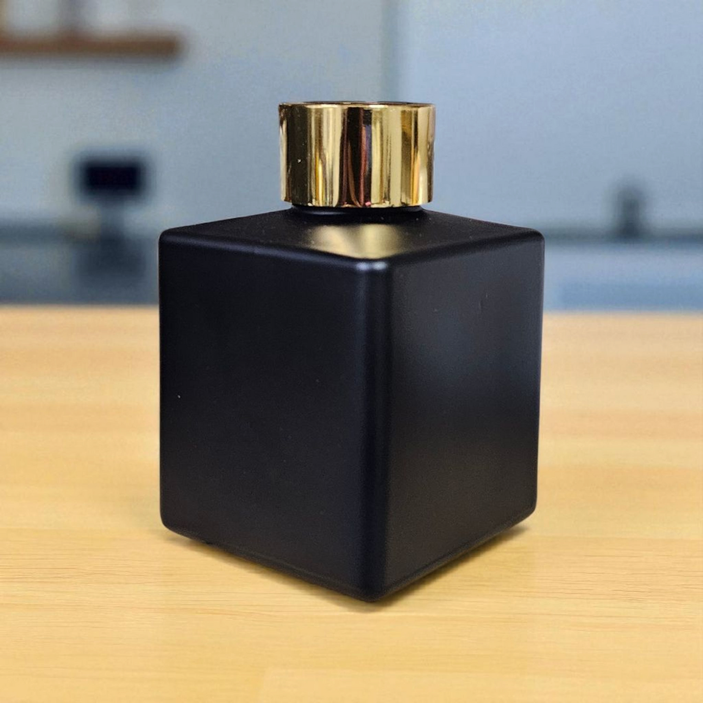 100ml Matte Black Diffuser Jar with Gold Lid